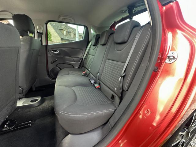 Renault Clio image 9