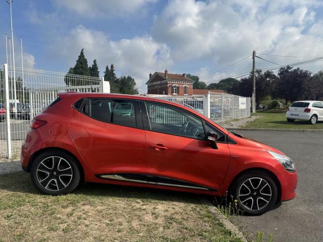 Renault Clio image 2