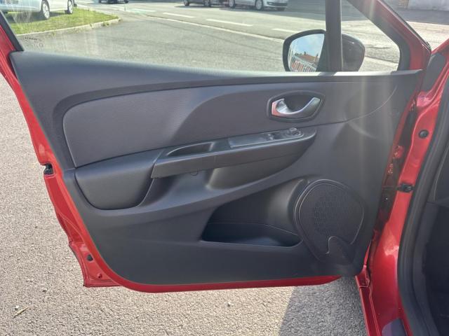 Renault Clio image 8