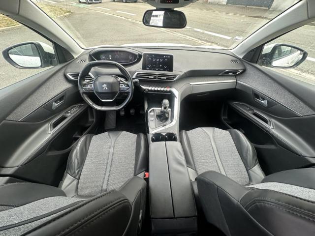Peugeot 5008 image 6