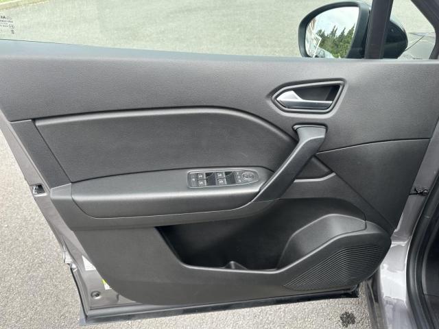 Renault Captur image 6