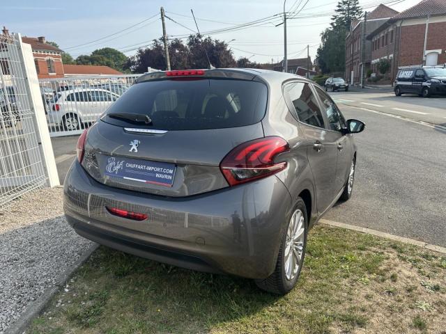 Peugeot 208 image 5