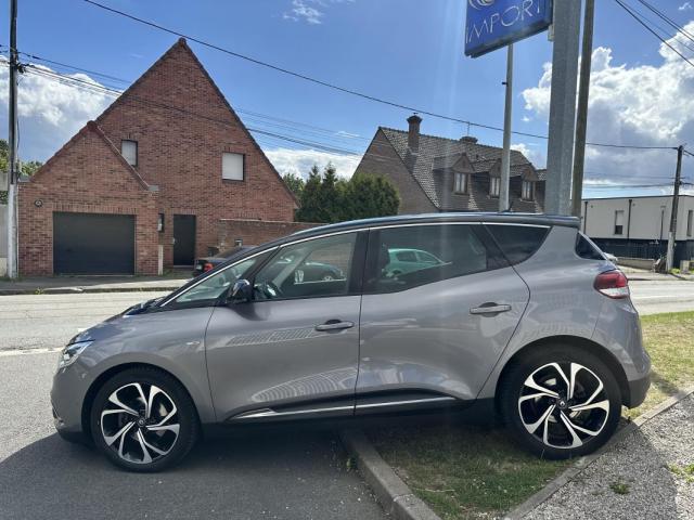 Renault Scénic image 1