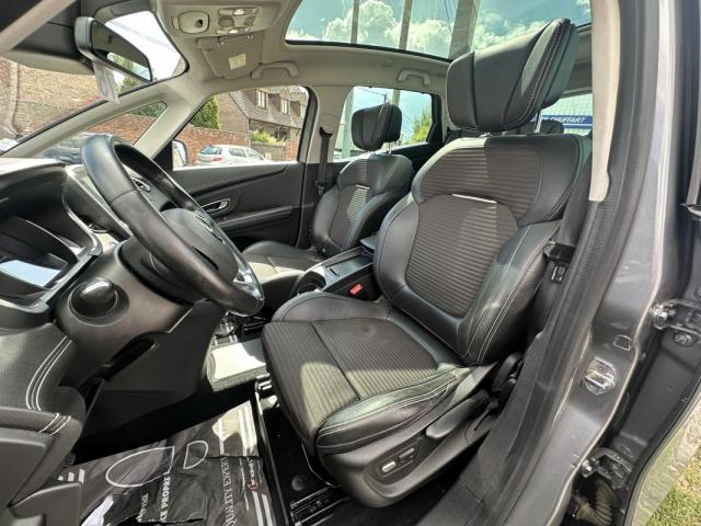 Renault Scénic image 2