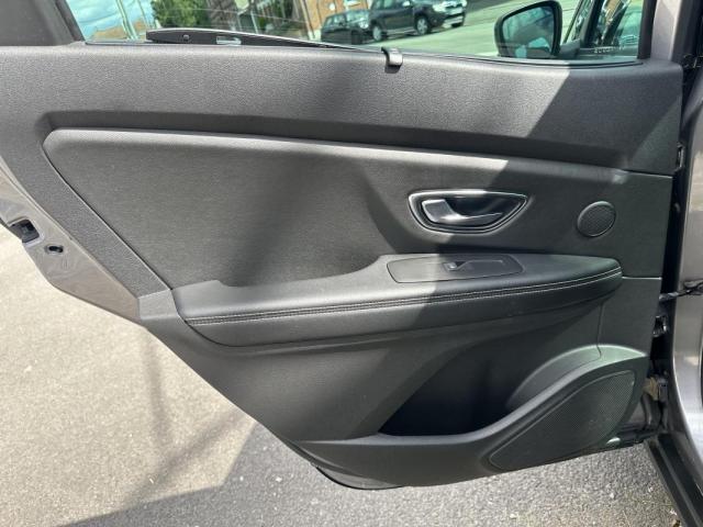 Renault Scénic image 3