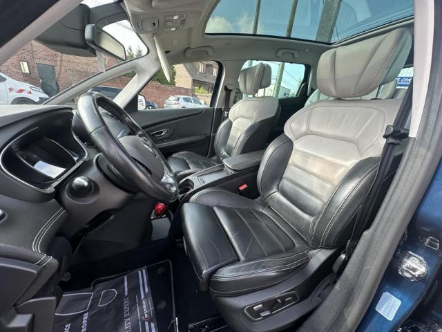 Renault Grand Scénic image 2