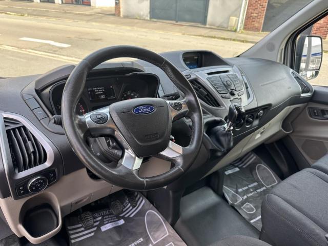 Ford Transit image 3
