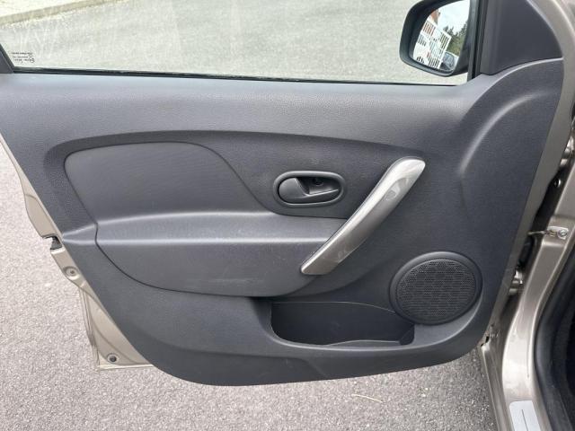 Dacia Logan image 1