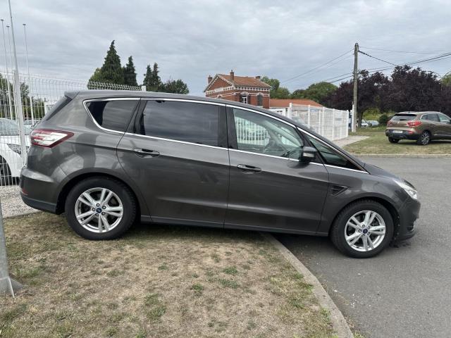 Ford S-Max image 3
