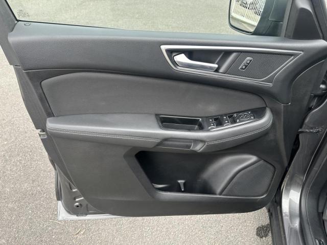 Ford S-Max image 1