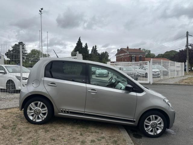 Volkswagen Up! image 6