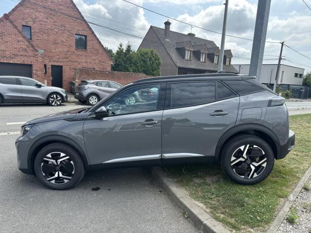 Peugeot 2008 image 2