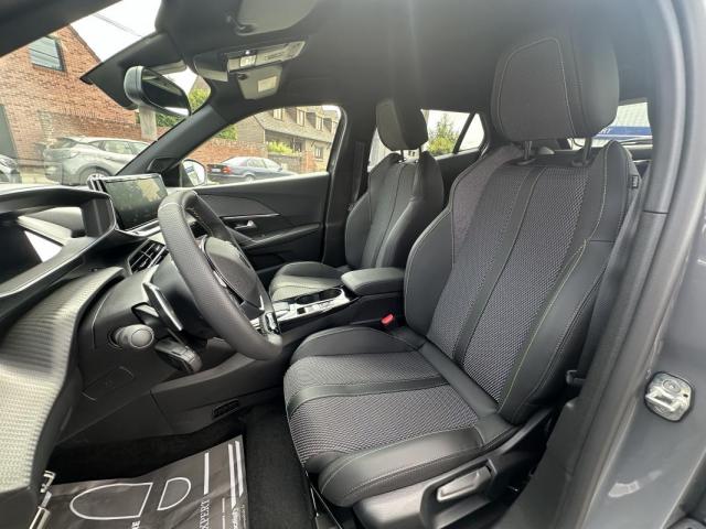 Peugeot 2008 image 6