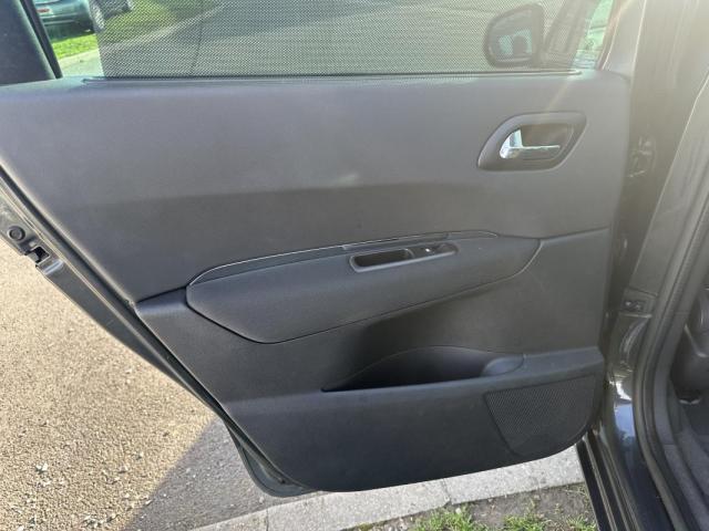 Peugeot 5008 image 5