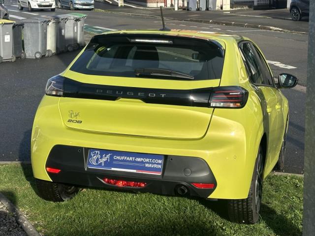 Peugeot 208 image 3