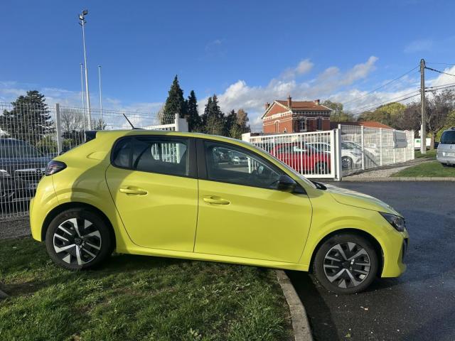 Peugeot 208 image 9