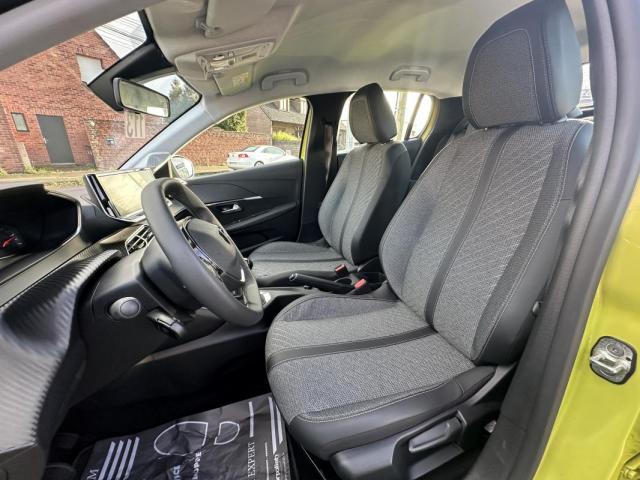Peugeot 208 image 4