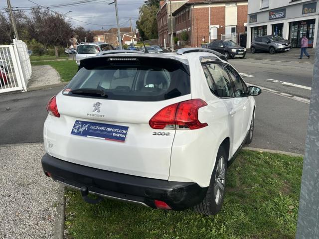 Peugeot 2008 image 8