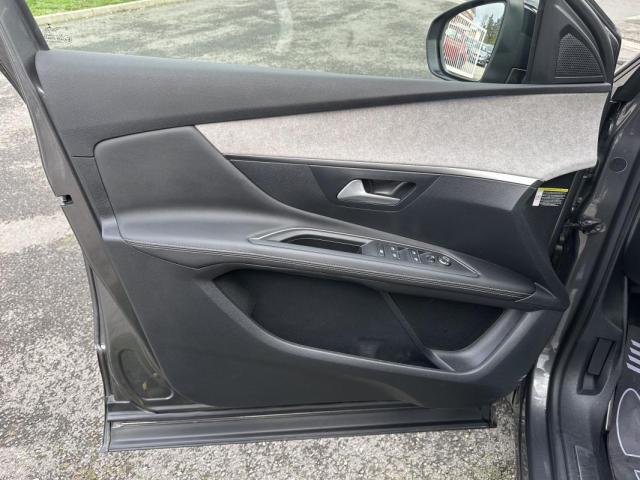 Peugeot 3008 image 5