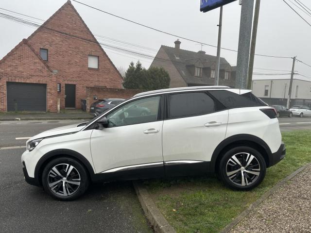Peugeot 3008 image 1