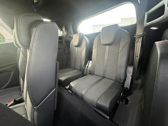 Peugeot 5008 image 6