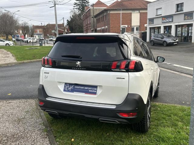 Peugeot 5008 image 4