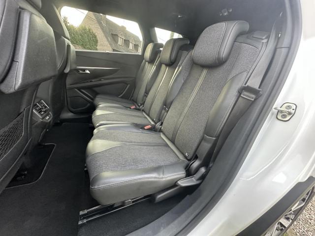 Peugeot 5008 image 7