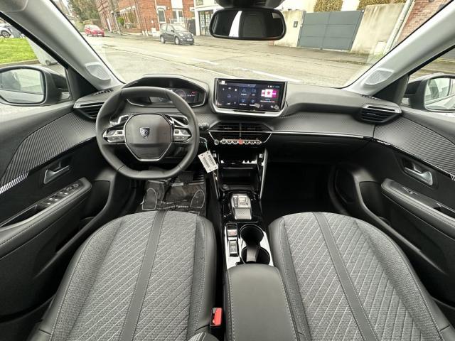 Peugeot 208 image 3