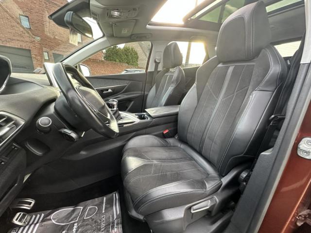 Peugeot 3008 image 2