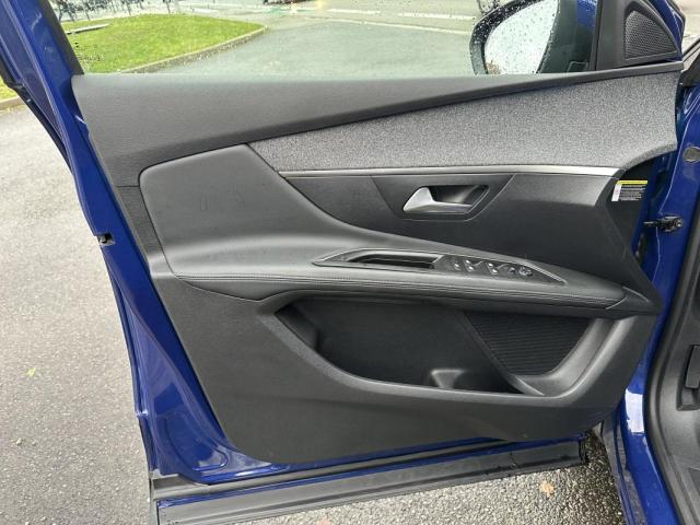Peugeot 3008 image 7