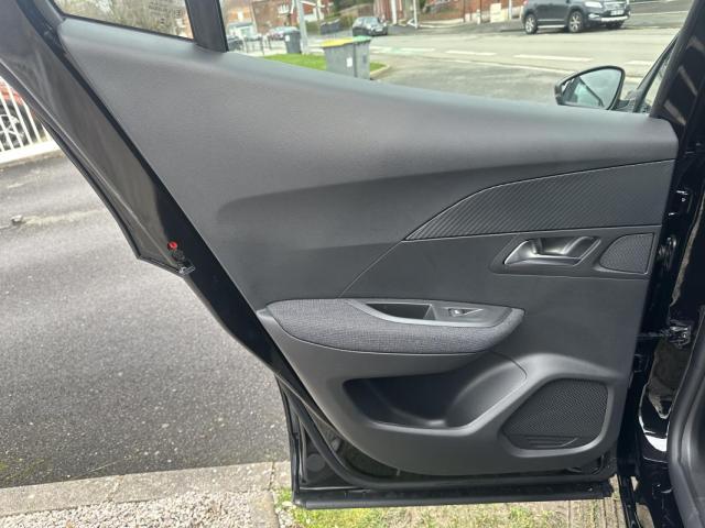 Peugeot 2008 image 4