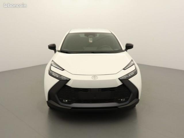 Toyota C-Hr image 6