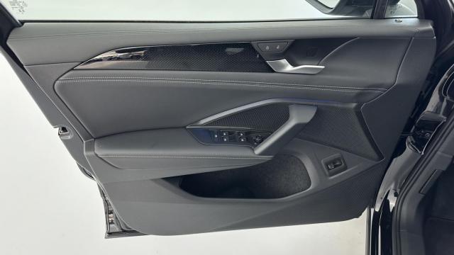 Volkswagen Tiguan image 9