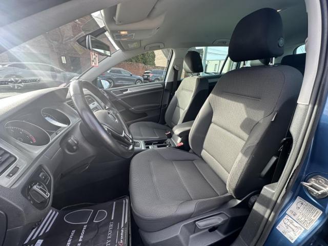 Volkswagen Golf Sw image 3