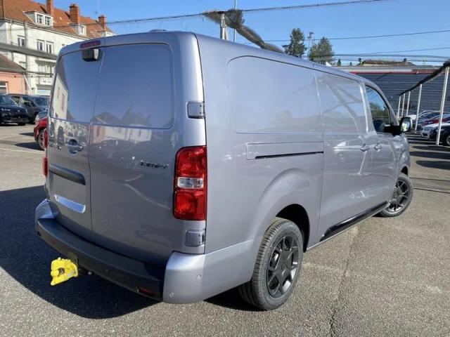 Citroen Jumpy image 8