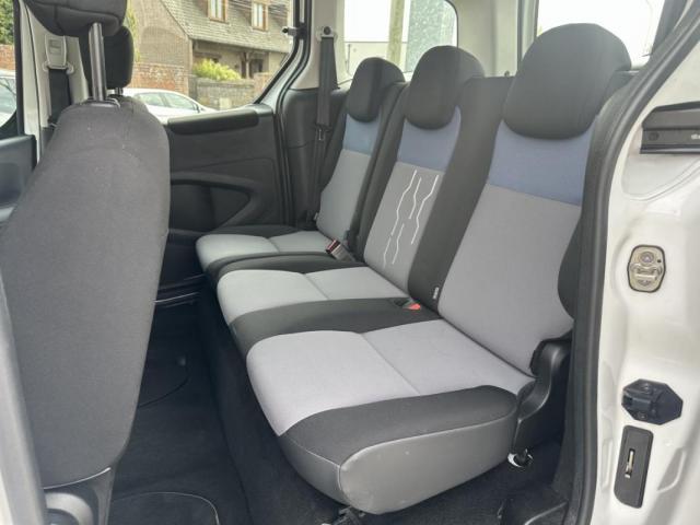 Peugeot Partner Tepee image 8