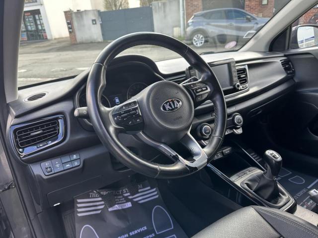 Kia Rio image 7