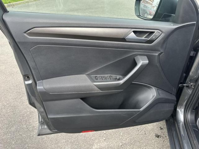 Volkswagen T-Roc image 4
