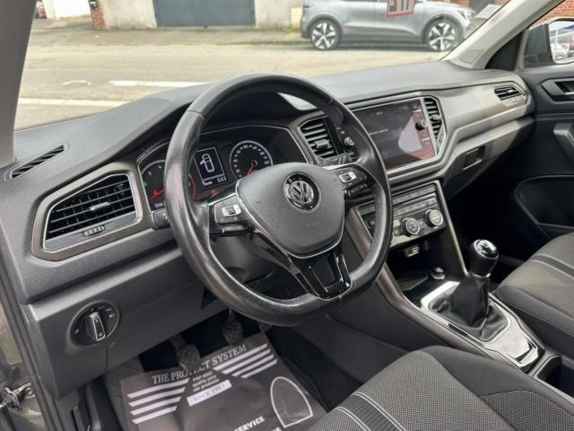 Volkswagen T-Roc image 6