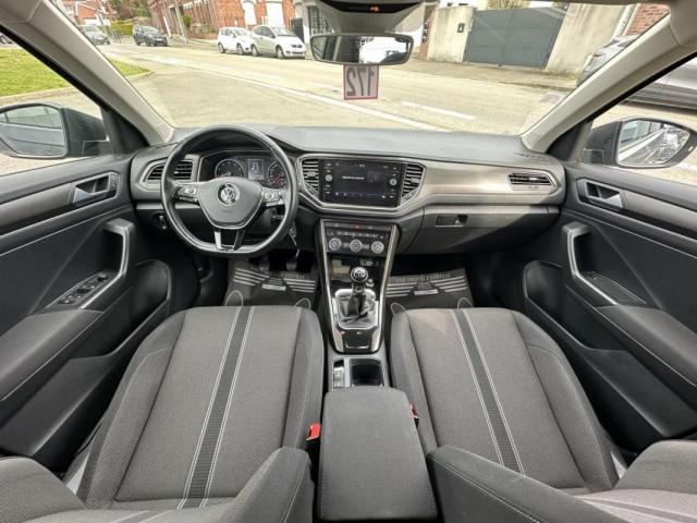 Volkswagen T-Roc image 5
