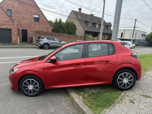 Peugeot 208 image 4