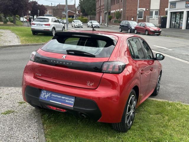 Peugeot 208 image 8