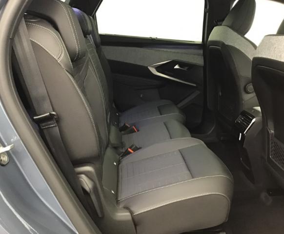Peugeot 5008 image 8