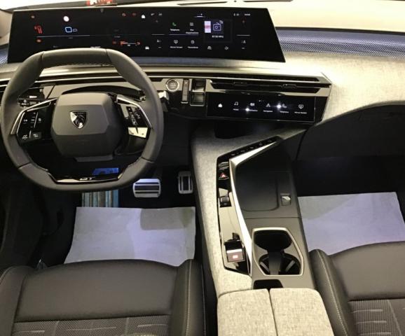 Peugeot 5008 image 9