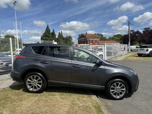 Toyota Rav4 image 4