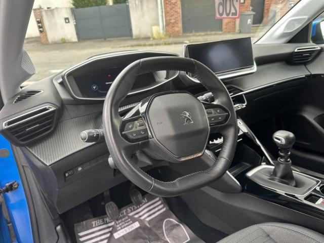 Peugeot 208 image 2