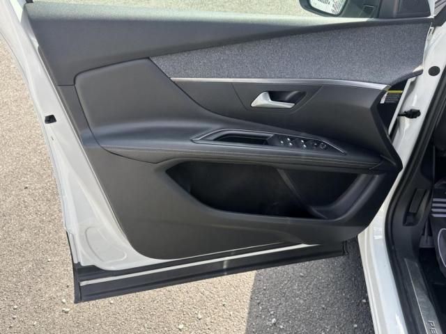 Peugeot 3008 image 9