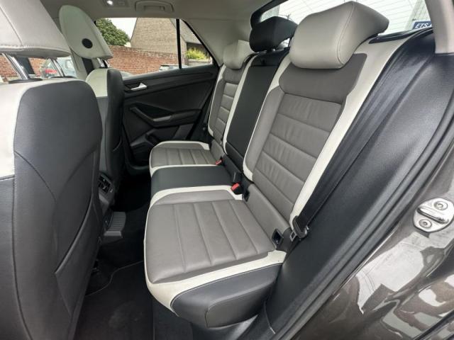 Volkswagen T-Roc image 2