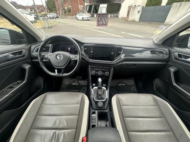 Volkswagen T-Roc image 5