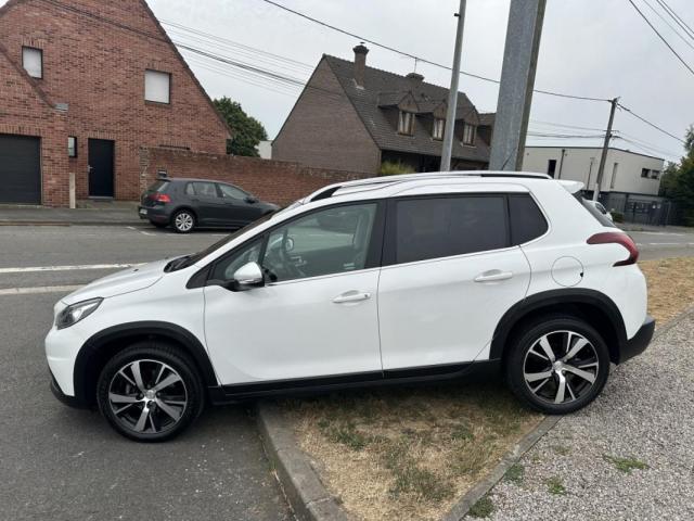 Peugeot 2008 image 7